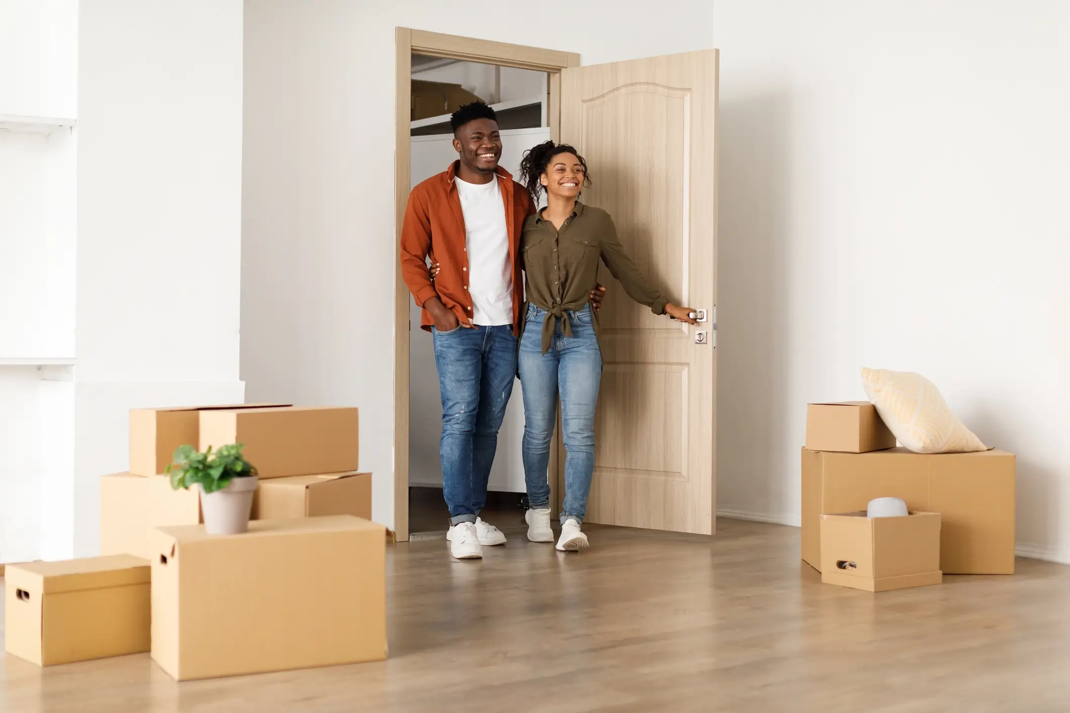 Etudiants qui emménagent en colocation en appartement étudiant à Strasbourg